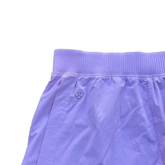 Lululemon Stretch Woven Relaxed Fit High Rise 4” Shorts - Picture 6 of 8